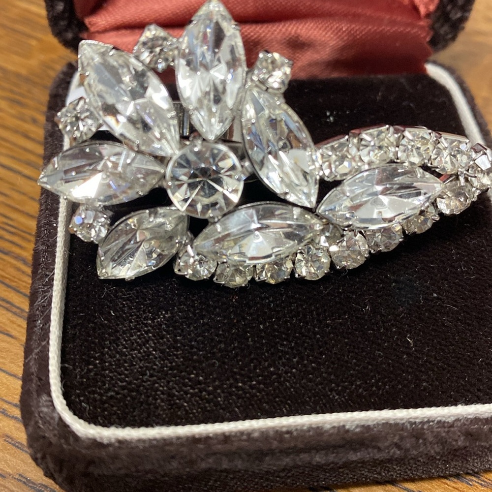 Margaret Rowe Silver Crystal Flower Bridal Rhinestone Ring 7.5?